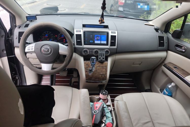 Used Mazda 8 2011 2.3L Deluxe Edition Center Console