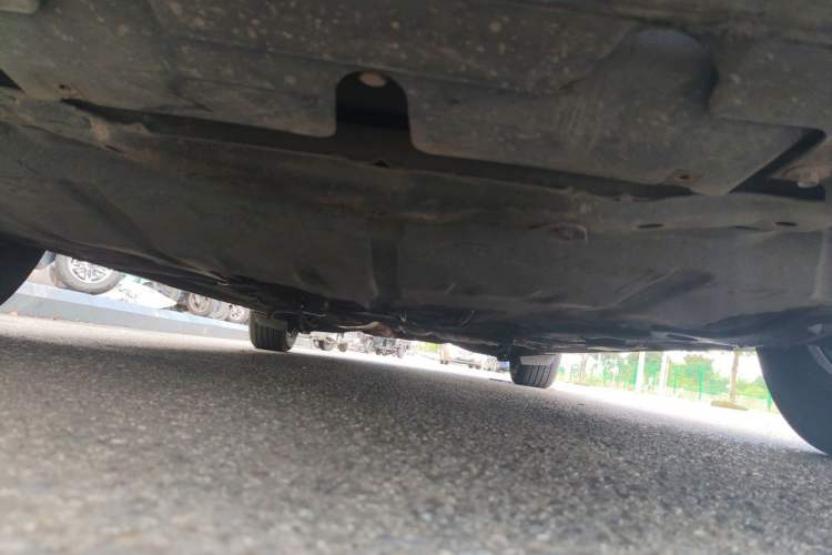 Used Mazda 8 2011 2.3L Elite Edition Chassis Front
