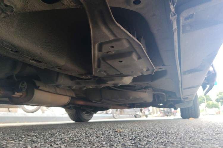 Used Mazda 8 2011 2.3L Elite Edition Chassis Front Left