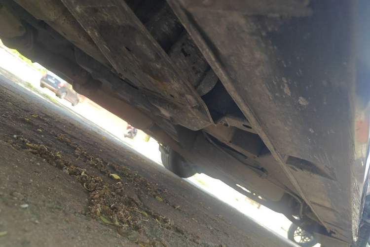 Used Mazda 8 2011 2.3L Deluxe Edition Chassis Front Left