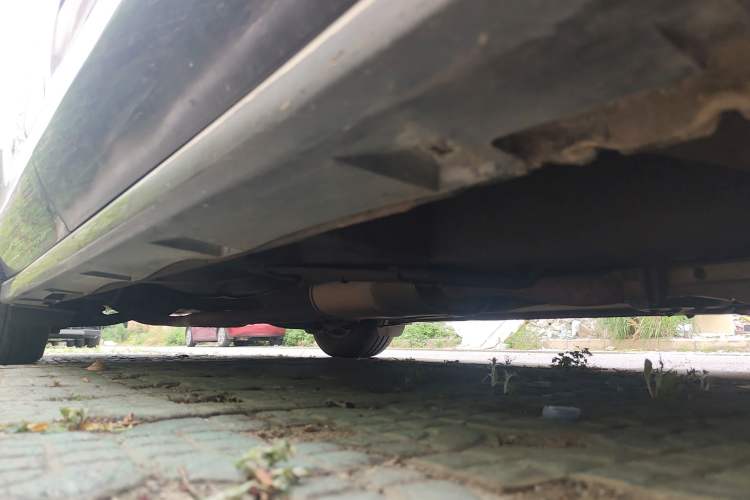Used Mazda 8 2011 2.3L Deluxe Edition Chassis Front Right