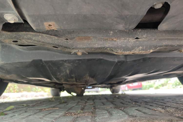 Used Mazda 8 2011 2.3L Deluxe Edition Chassis Front