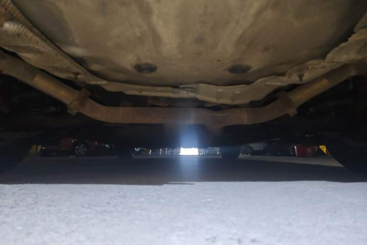 Used Mazda 8 2011 2.3L Ultimate Edition Chassis Rear