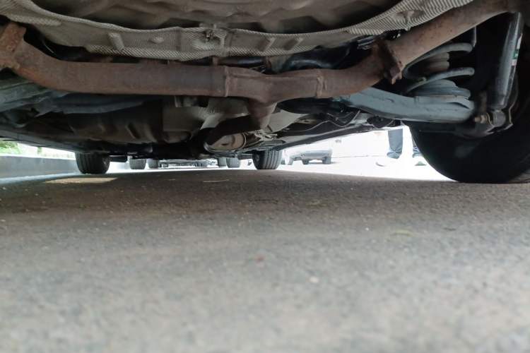 Used Mazda 8 2011 2.3L Deluxe Edition Chassis Rear