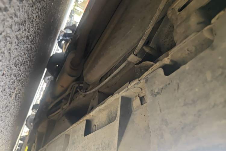 Used Mazda 8 2011 2.3L Deluxe Edition Chassis Rear Right