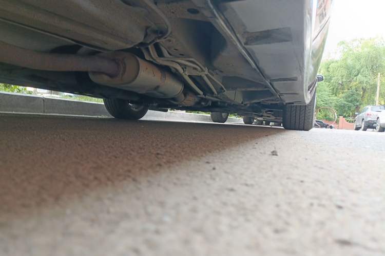 Used Mazda 8 2011 2.3L Deluxe Edition Chassis Rear Right