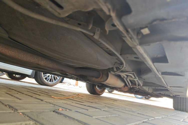 Used Mazda 8 2011 2.3L Ultimate Edition Chassis Rear Right