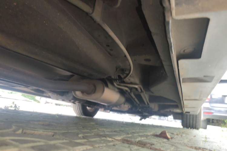 Used Mazda 8 2011 2.3L Deluxe Edition Chassis Rear Right