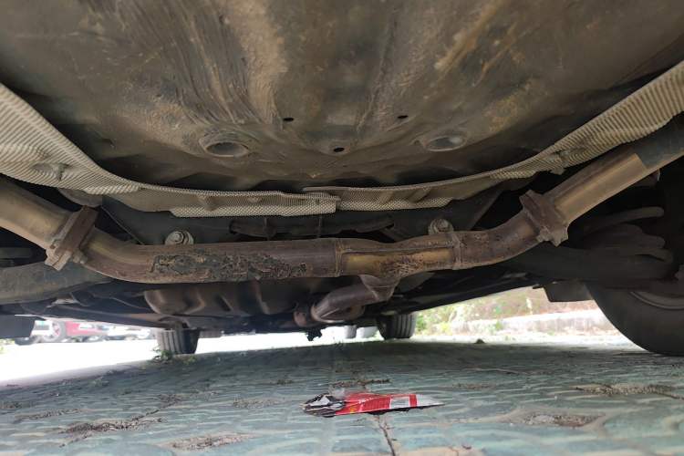 Used Mazda 8 2011 2.3L Deluxe Edition Chassis Rear