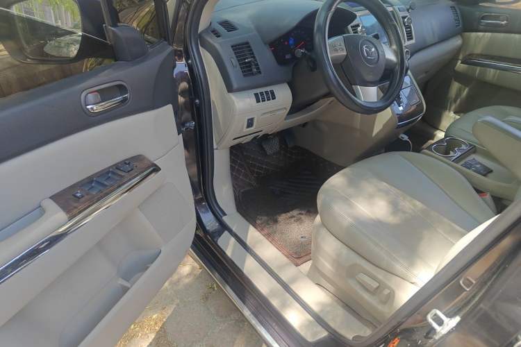 Used Mazda 8 2011 2.3L Deluxe Edition Driver Seat