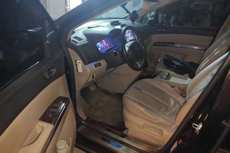 Used Mazda 8 2011 2.3L Deluxe Edition Driver Seat