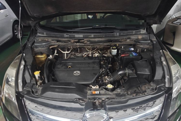 Used Mazda 8 2011 2.3L Ultimate Edition Engine Bay