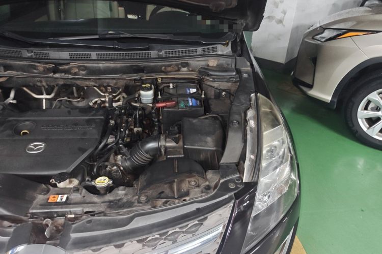 Used Mazda 8 2011 2.3L Ultimate Edition Engine Bay Left
