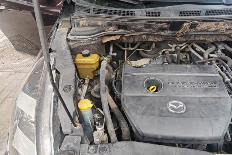 Used Mazda 8 2011 2.3L Deluxe Edition Engine Bay Right