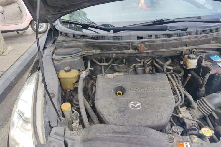 Used Mazda 8 2011 2.3L Elite Edition Engine Bay Right