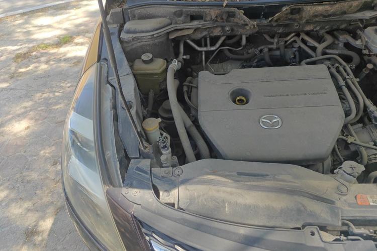 Used Mazda 8 2011 2.3L Deluxe Edition Engine Bay Right
