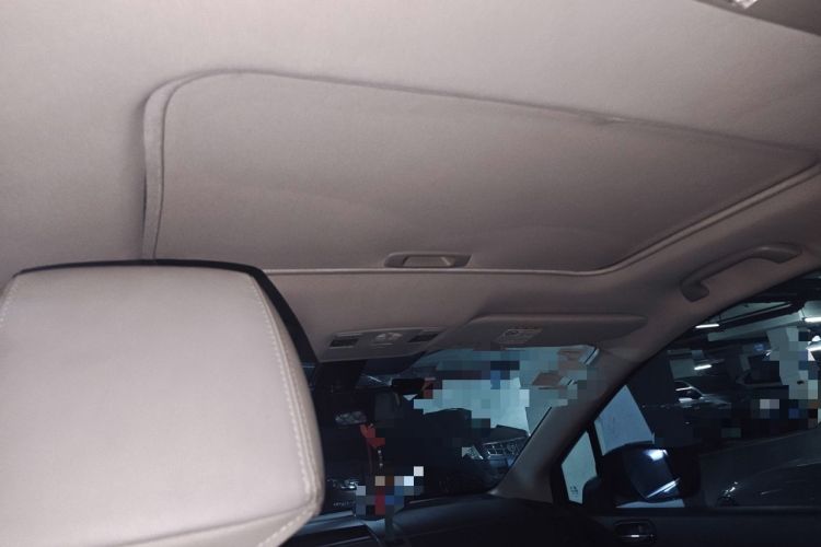 Used Mazda 8 2011 2.3L Ultimate Edition Headliner