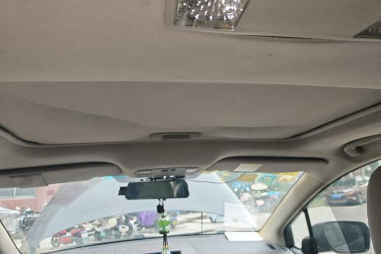 Used Mazda 8 2011 2.3L Deluxe Edition Headliner
