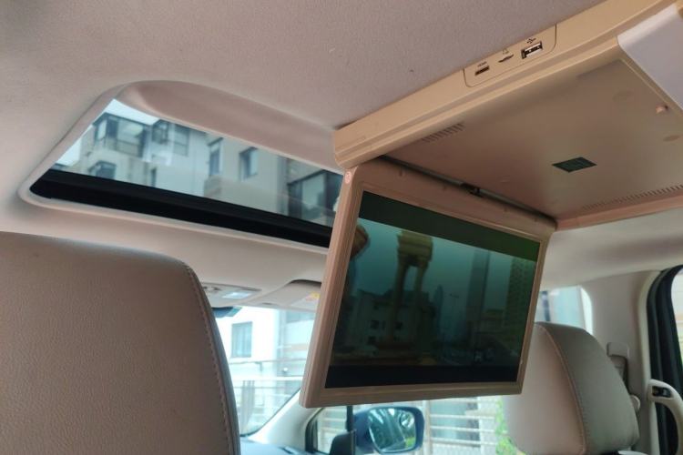 Used Mazda 8 2011 2.3L Ultimate Edition Headliner