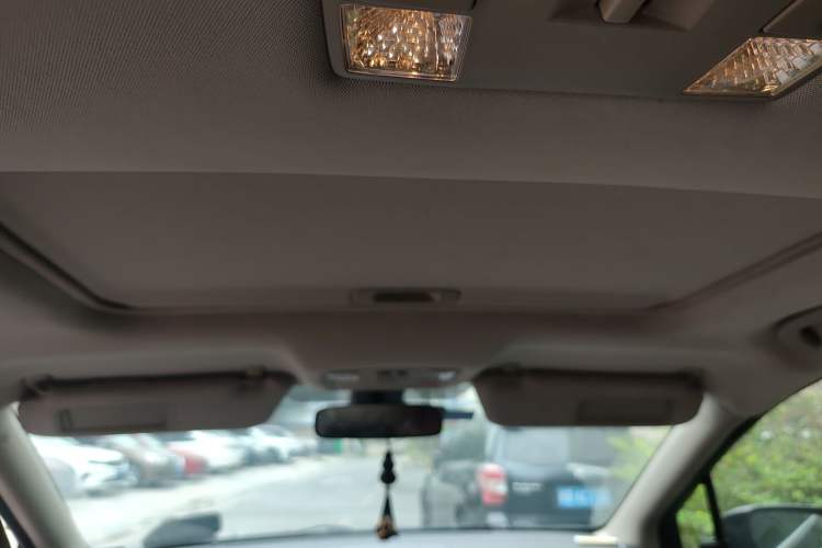 Used Mazda 8 2011 2.3L Deluxe Edition Headliner