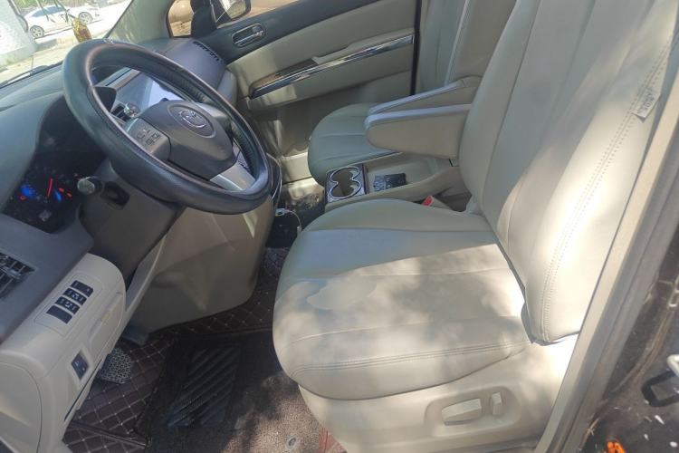 Used Mazda 8 2011 2.3L Deluxe Edition Left Front Seat