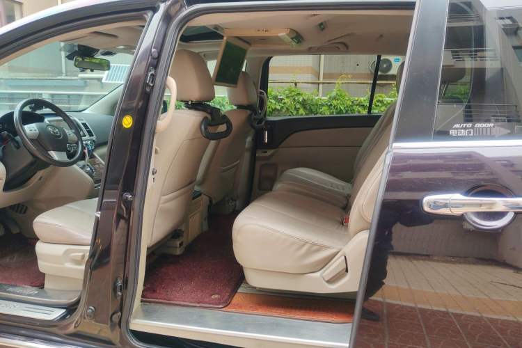 Used Mazda 8 2011 2.3L Ultimate Edition Left Rear Seat