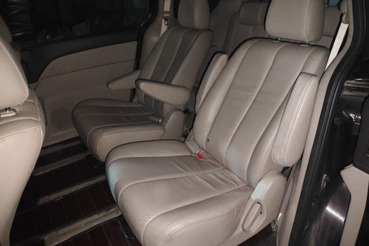 Used Mazda 8 2011 2.3L Deluxe Edition Left Rear Seat