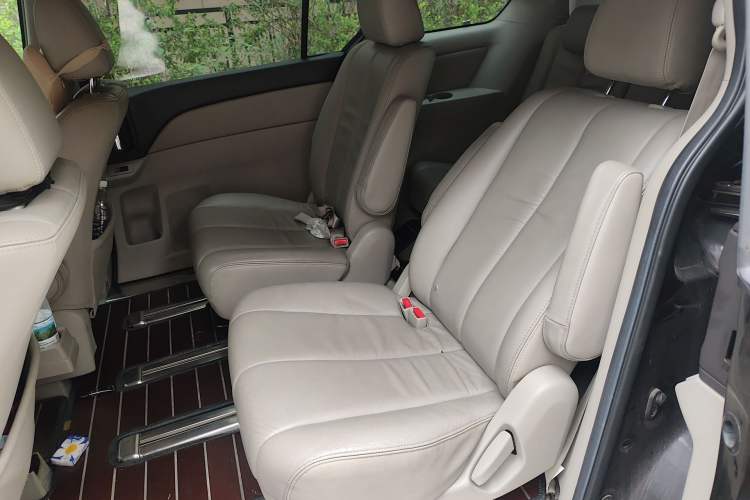 Used Mazda 8 2011 2.3L Deluxe Edition Left Rear Seat