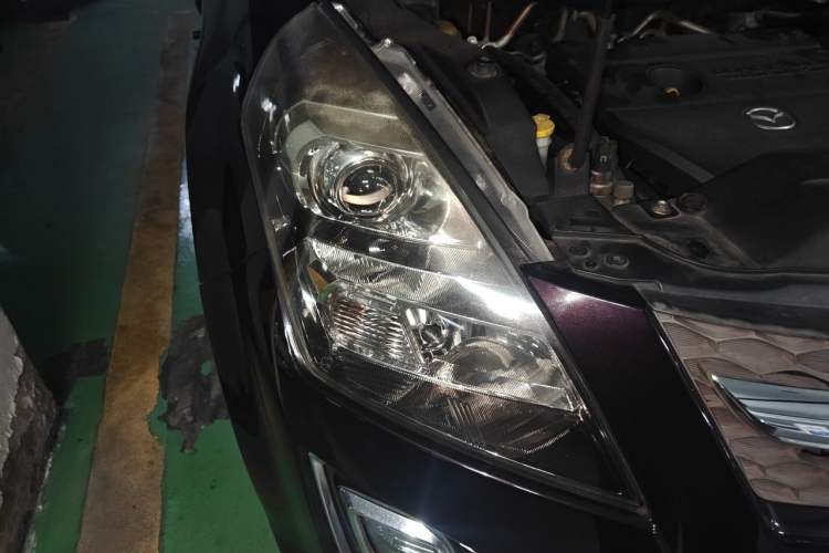 Used Mazda 8 2011 2.3L Ultimate Edition Right Front Headlight