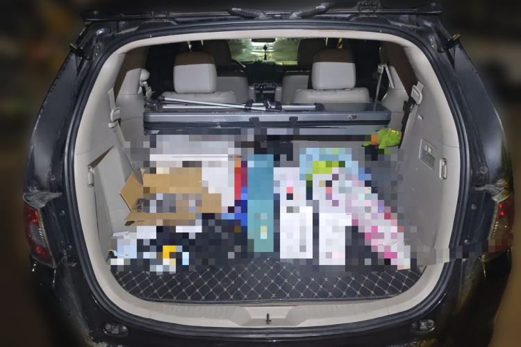 Used Mazda 8 2011 2.3L Ultimate Edition Trunk