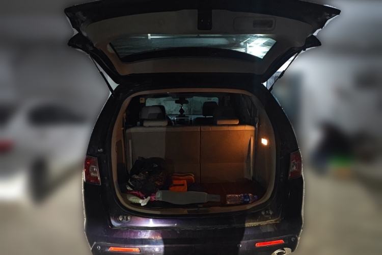 Used Mazda 8 2011 2.3L Deluxe Edition Trunk