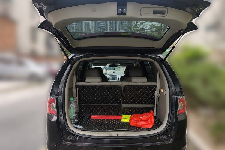 Used Mazda 8 2011 2.3L Deluxe Edition Trunk