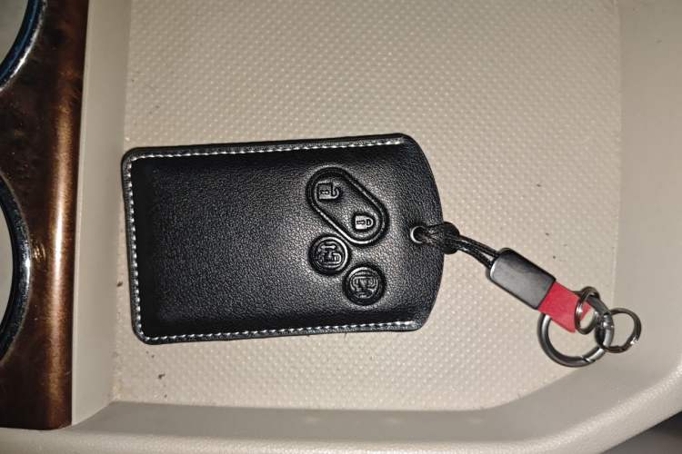 Used Mazda 8 2011 2.3L Deluxe Edition Vehicle Key