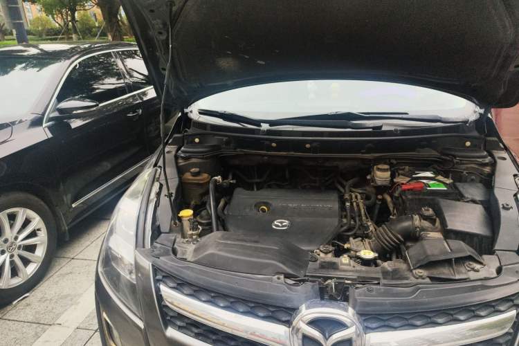 Used Mazda 8 2011 2.3L Deluxe Edition Engine Bay Right