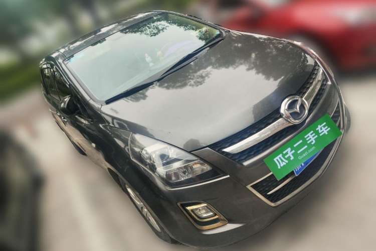 Used Mazda 8 2011 2.3L Deluxe Edition Front Right 45 Deg