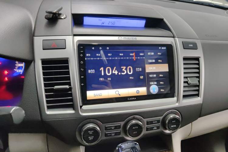 Used Mazda 8 2013 2.5L Ultimate Edition Audio And AC Panel