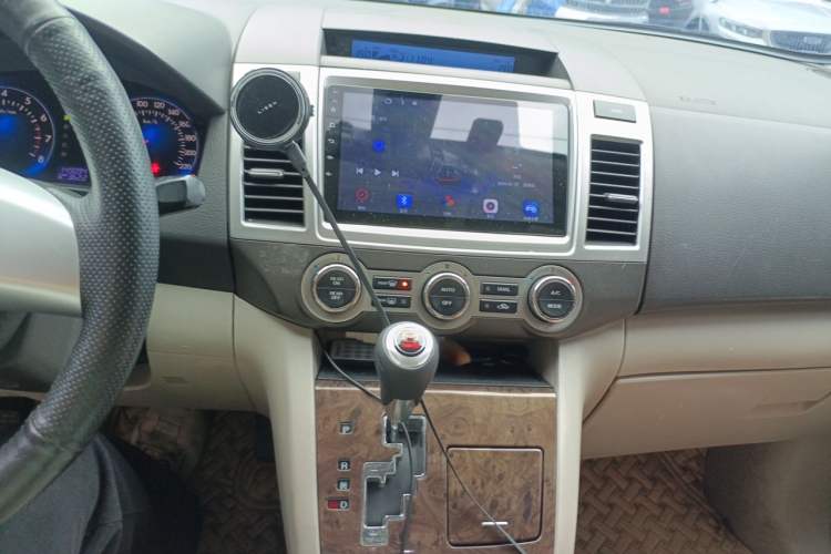 Used Mazda 8 2013 2.5L Ultimate Edition Audio And AC Panel