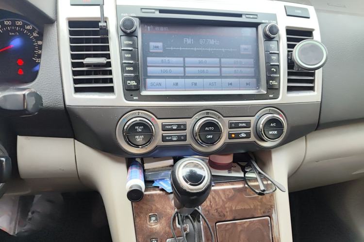 Used Mazda 8 2013 2.5L Ultimate Edition Audio And AC Panel