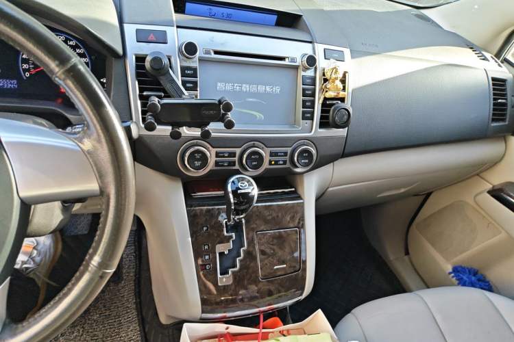 Used Mazda 8 2013 2.5L Ultimate Edition Audio And AC Panel