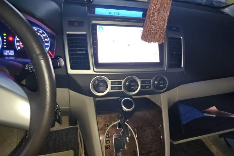 Used Mazda 8 2013 2.5L Deluxe Edition Audio And AC Panel