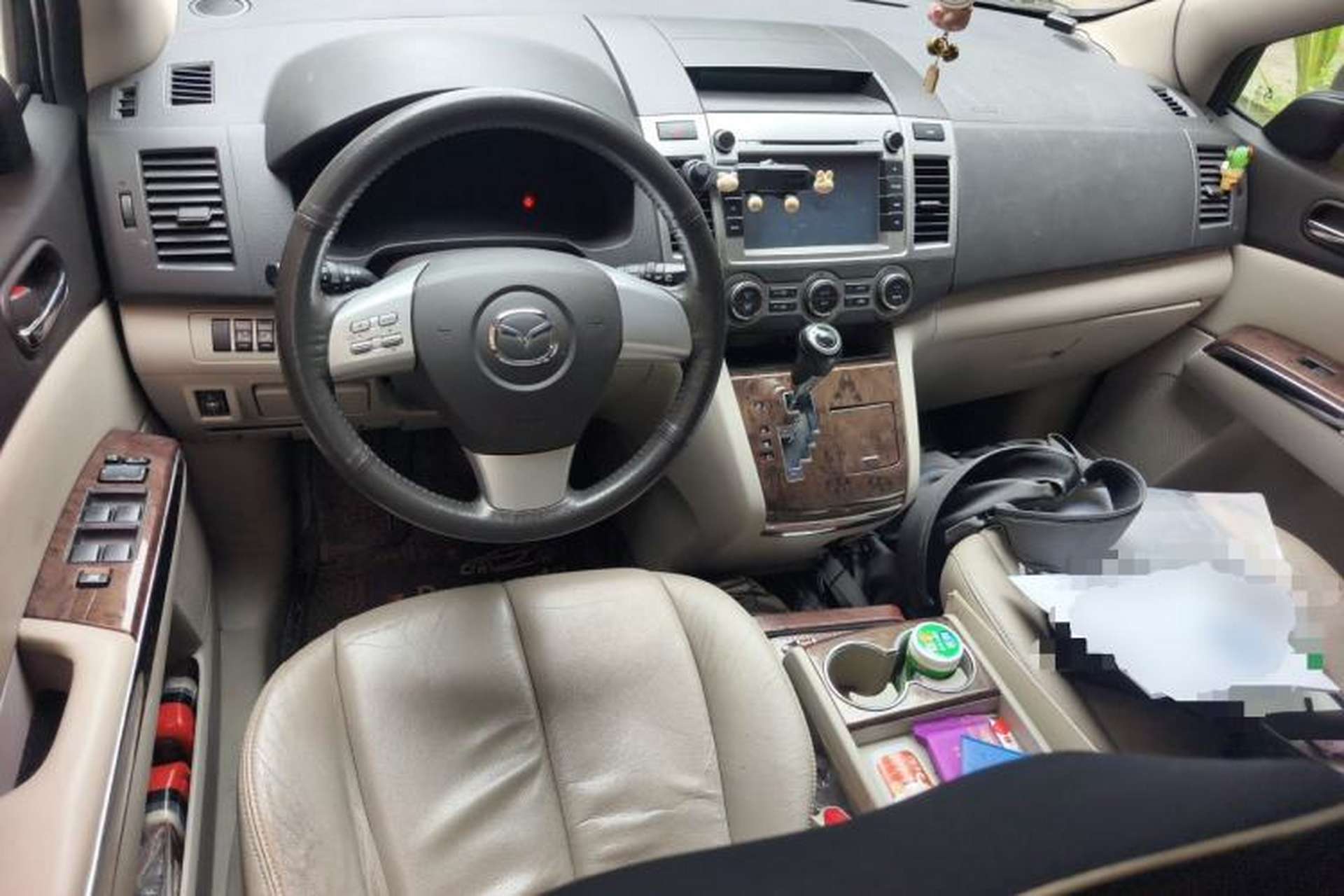 Used Mazda 8 2013 2.5L Ultimate Edition Center Console