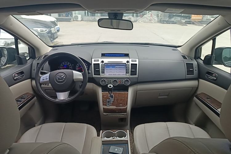Used Mazda 8 2013 2.5L Ultimate Edition Center Console