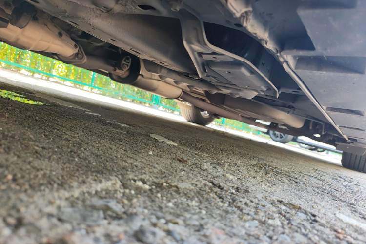 Used Mazda 8 2013 2.5L Ultimate Edition Chassis Front Left