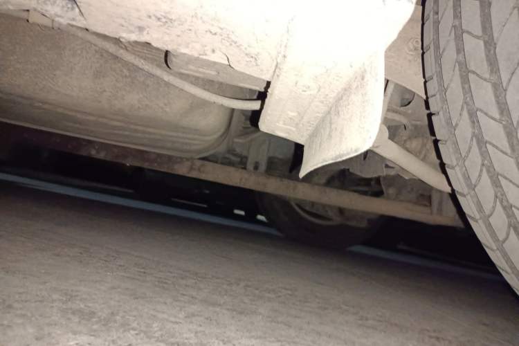 Used Mazda 8 2013 2.5L Ultimate Edition Chassis Front Left