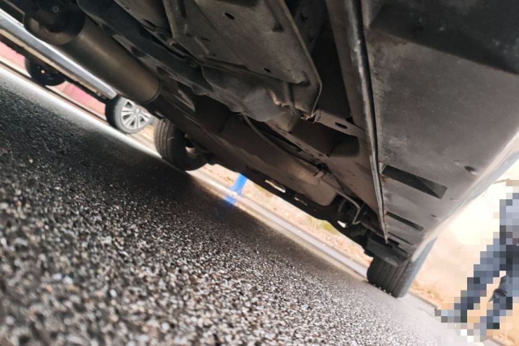 Used Mazda 8 2013 2.5L Ultimate Edition Chassis Front Left