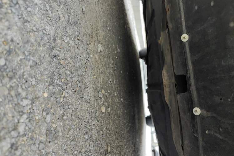 Used Mazda 8 2013 2.5L Ultimate Edition Chassis Front