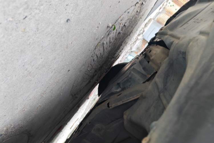 Used Mazda 8 2013 2.5L Ultimate Edition Chassis Front