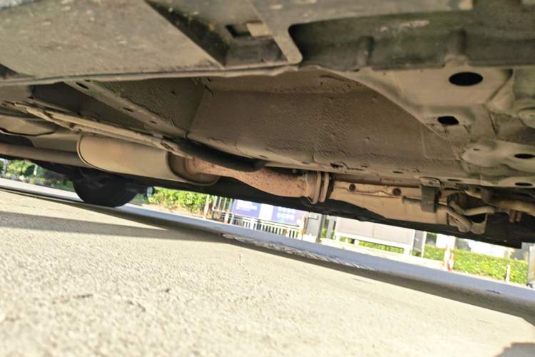 Used Mazda 8 2013 2.5L Ultimate Edition Chassis Front Right