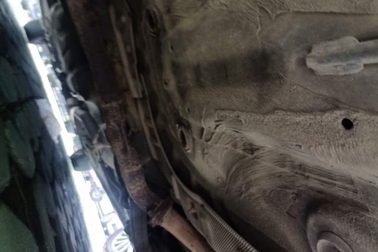 Used Mazda 8 2013 2.5L Ultimate Edition Chassis Rear