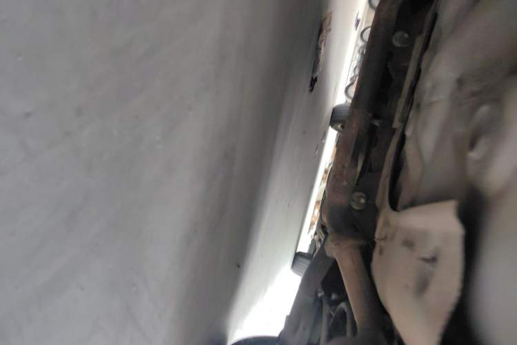 Used Mazda 8 2013 2.5L Elite Edition Chassis Rear